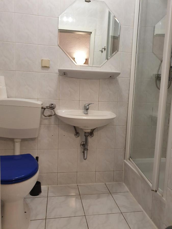 Pension Zum Lichtenberger Berlin Extérieur photo